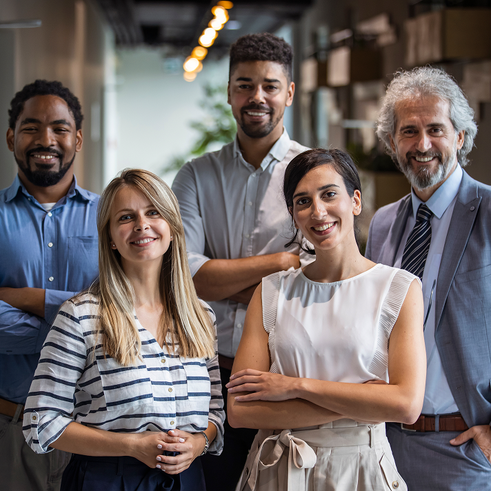 diverse-people-smiling